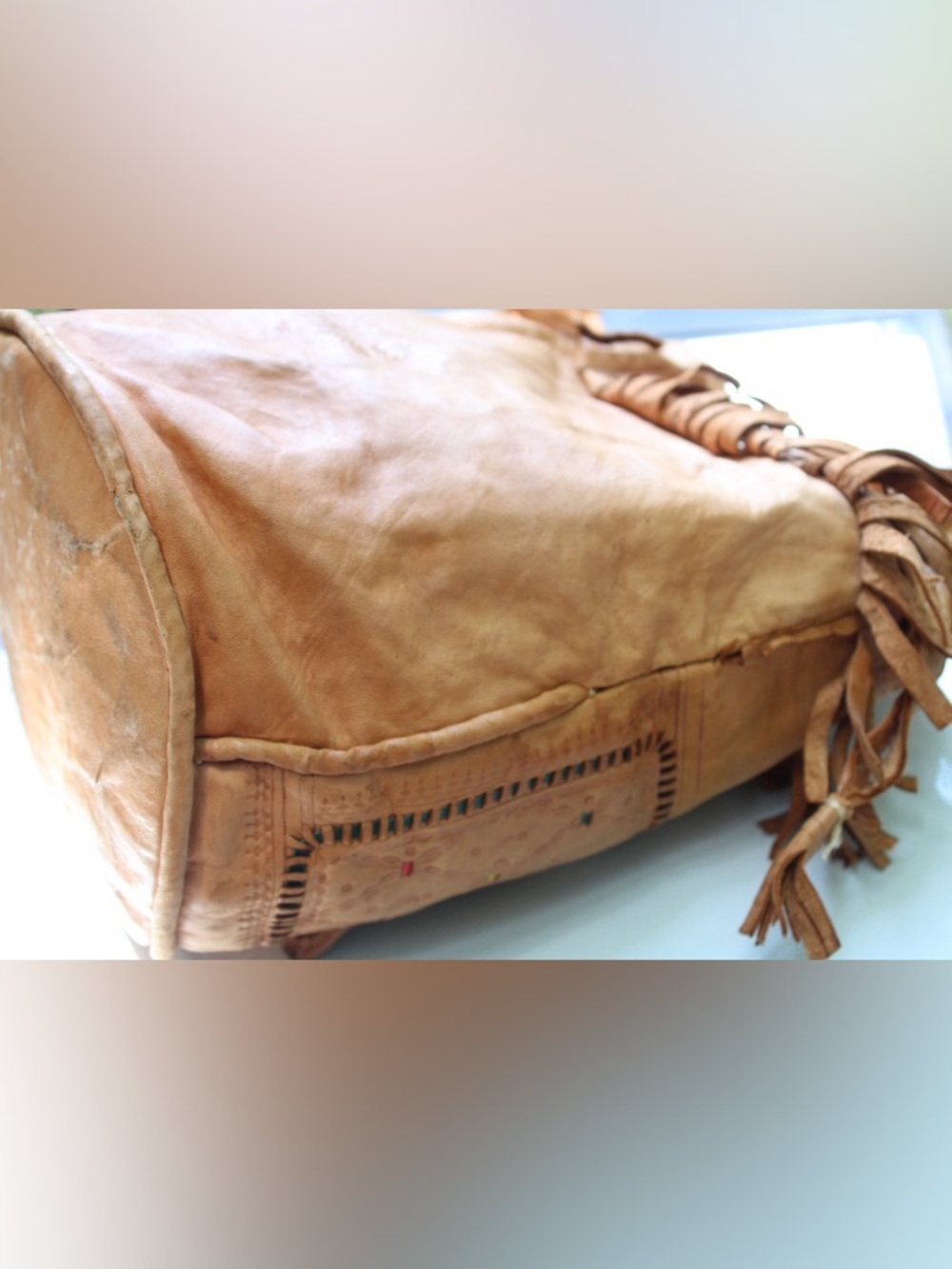 Vintage Moroccan leather bucket bag - Picture 10 of 11